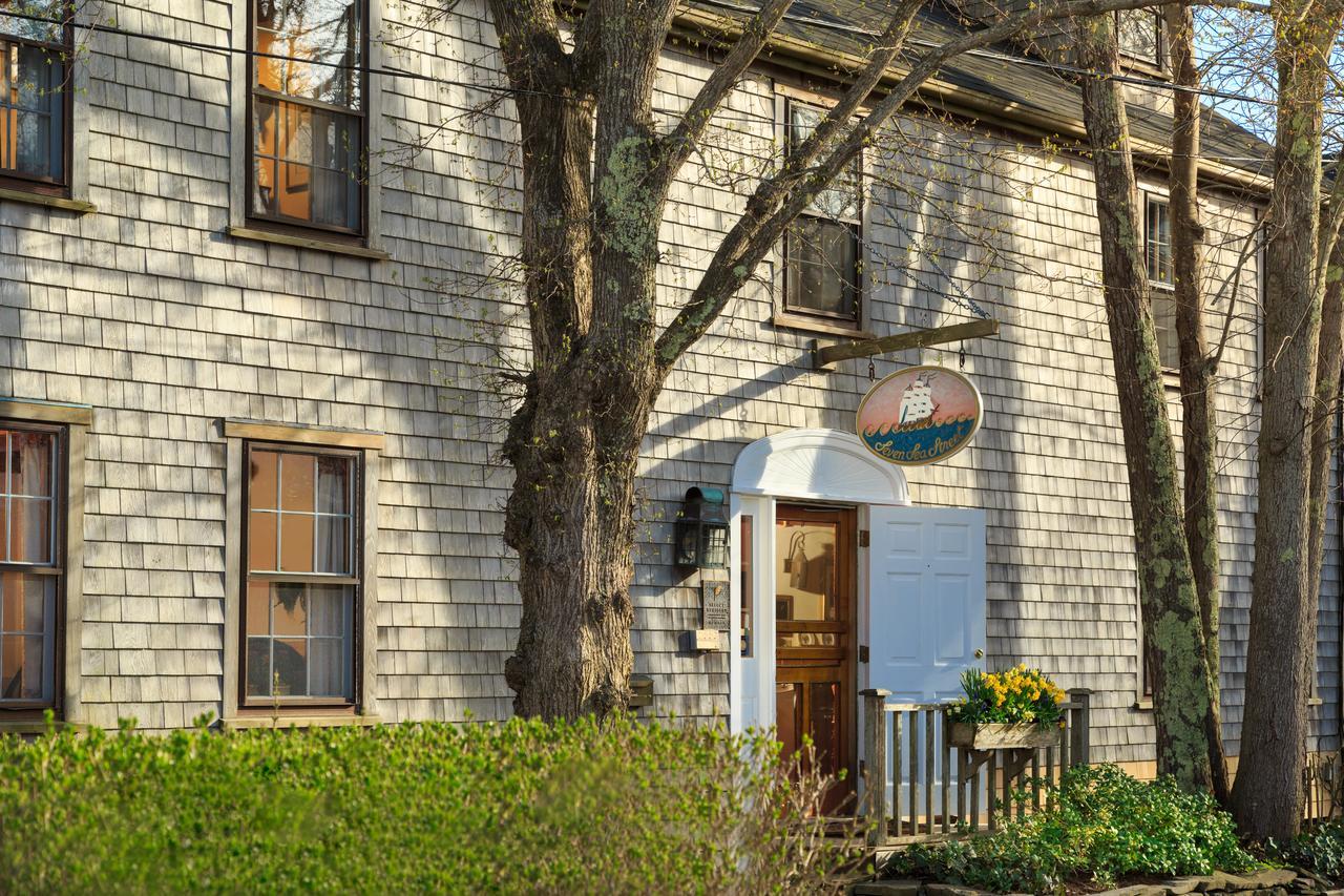 Seven Sea Street Inn ナンタケット エクステリア 写真