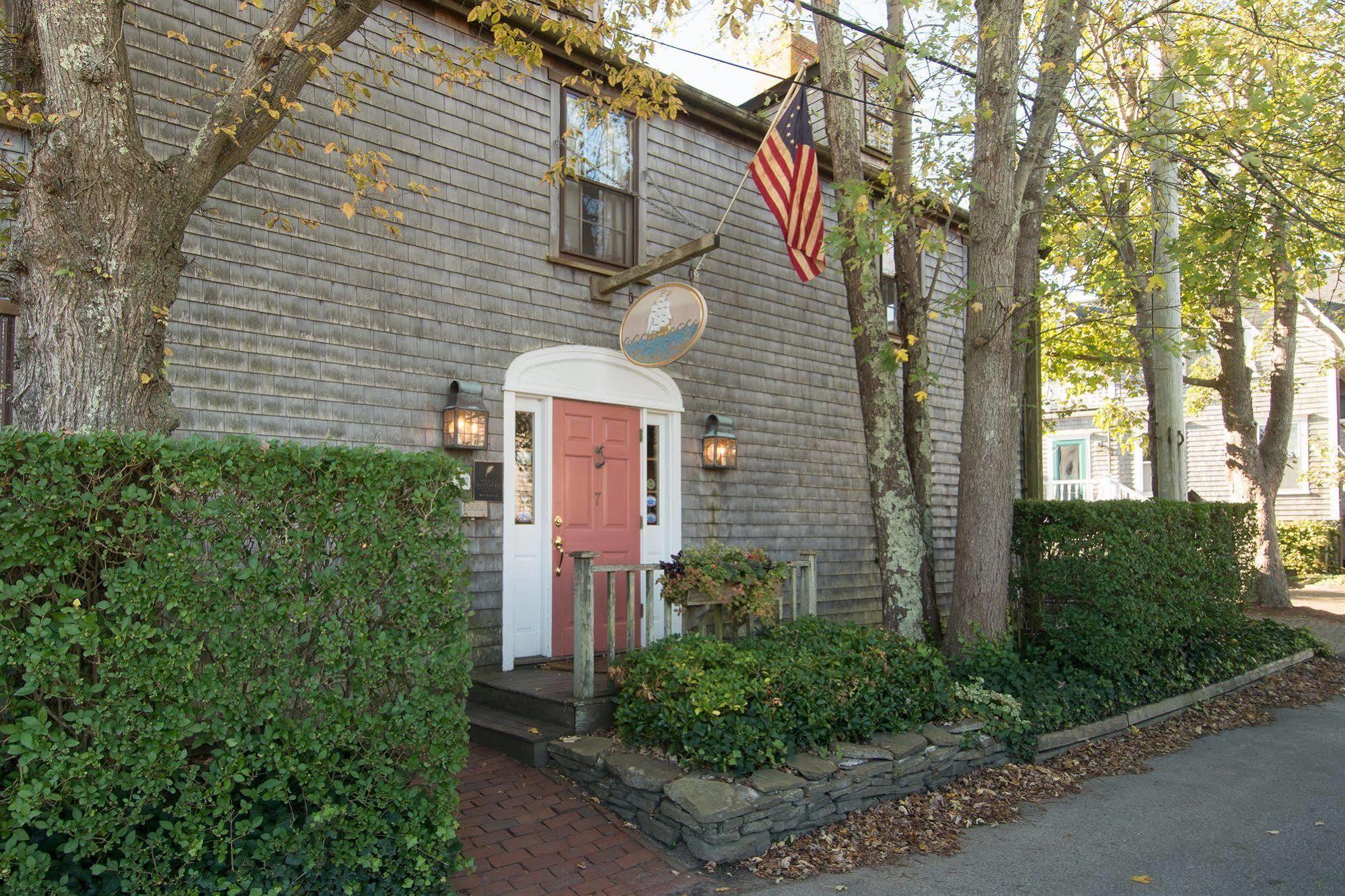 Seven Sea Street Inn ナンタケット エクステリア 写真